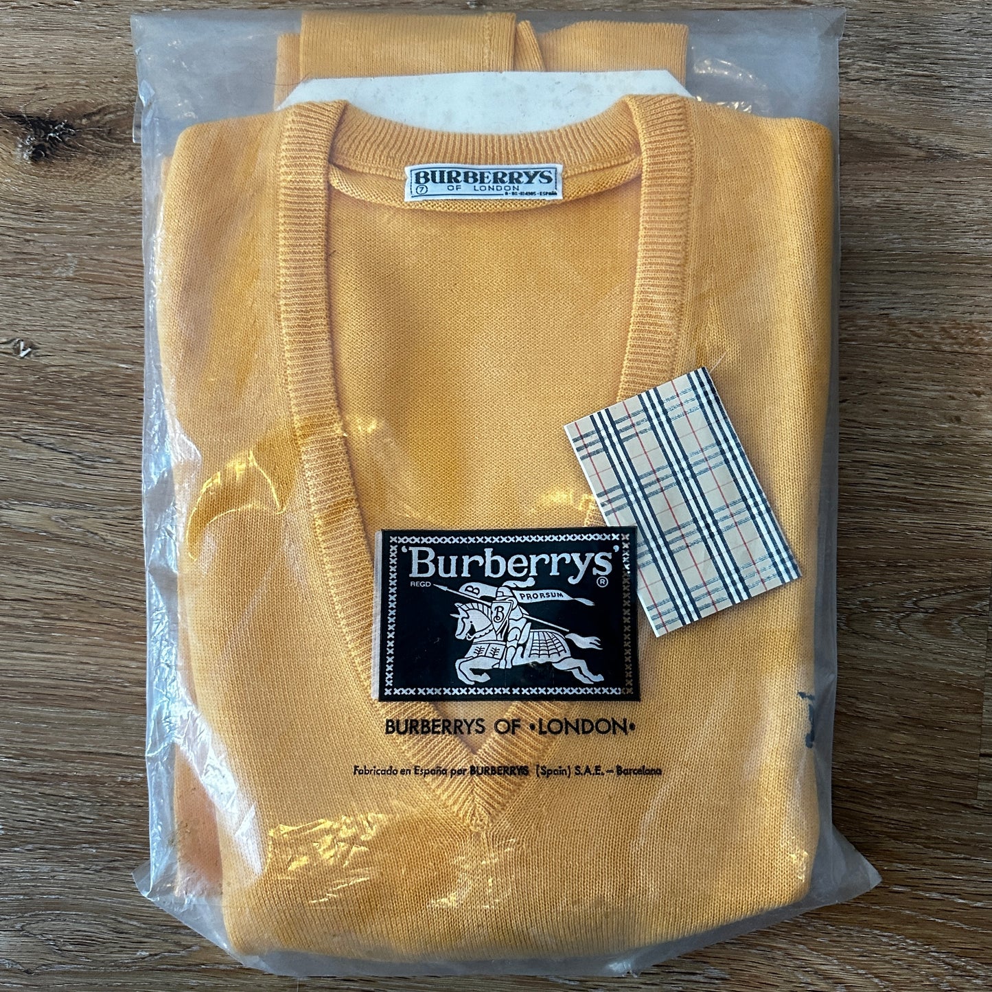 Burberrys Vintage 80s V-Neck Sweater - Deadstock - 7 / XL - Made in Spain