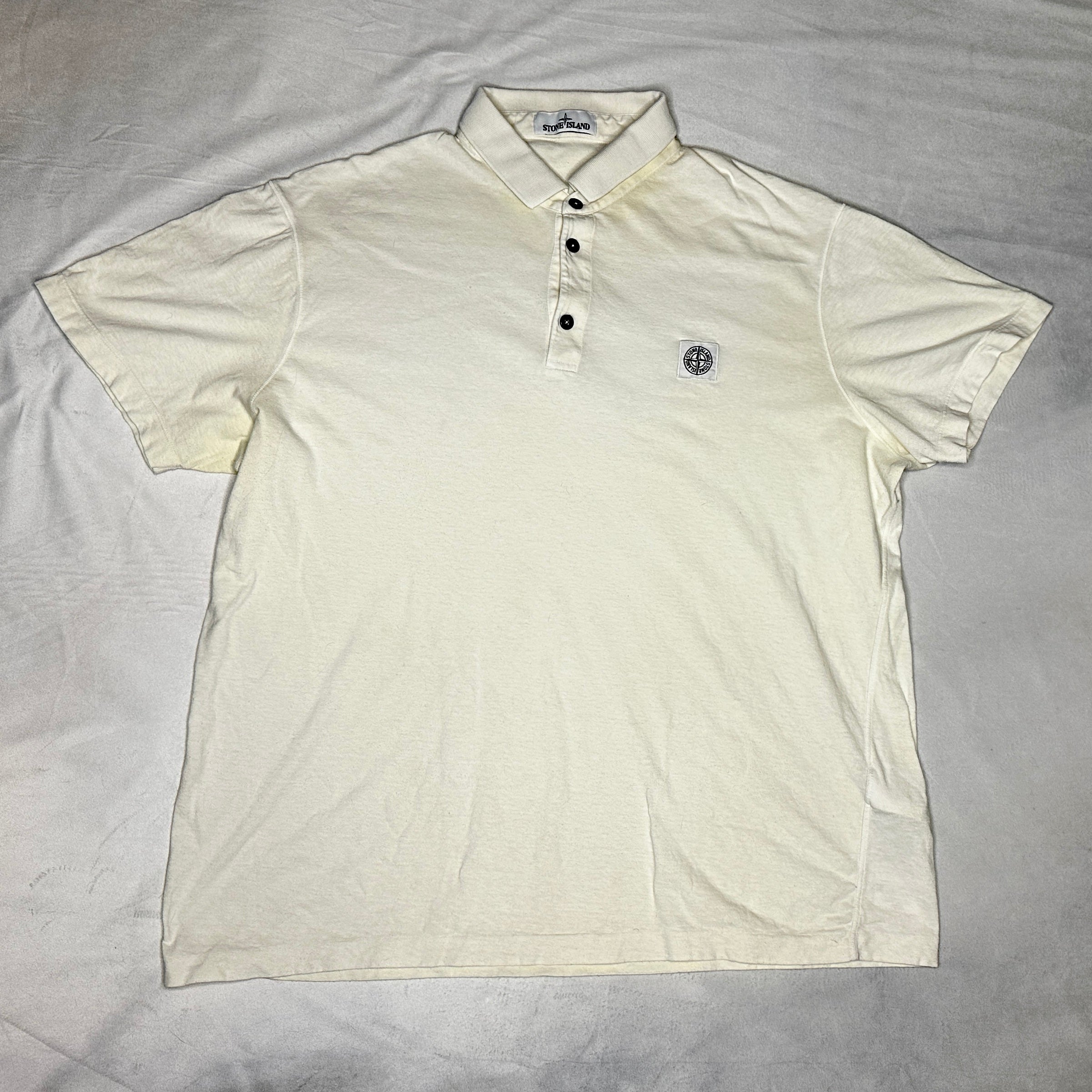 Stone island hotsell white polo shirt