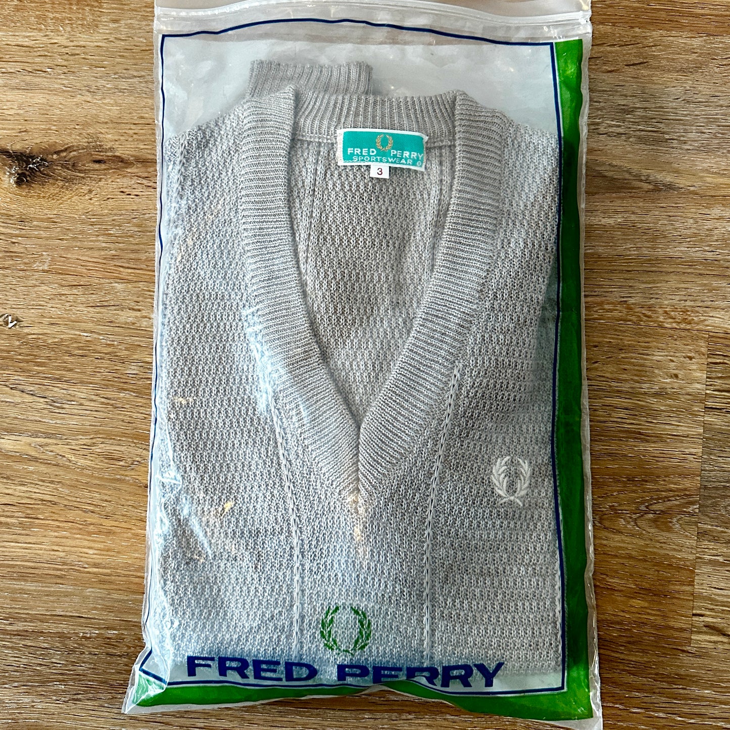 Fred Perry Vintage 80 V-Neck Knit Sweater - Deadstock - 3 / M - Made in Spain