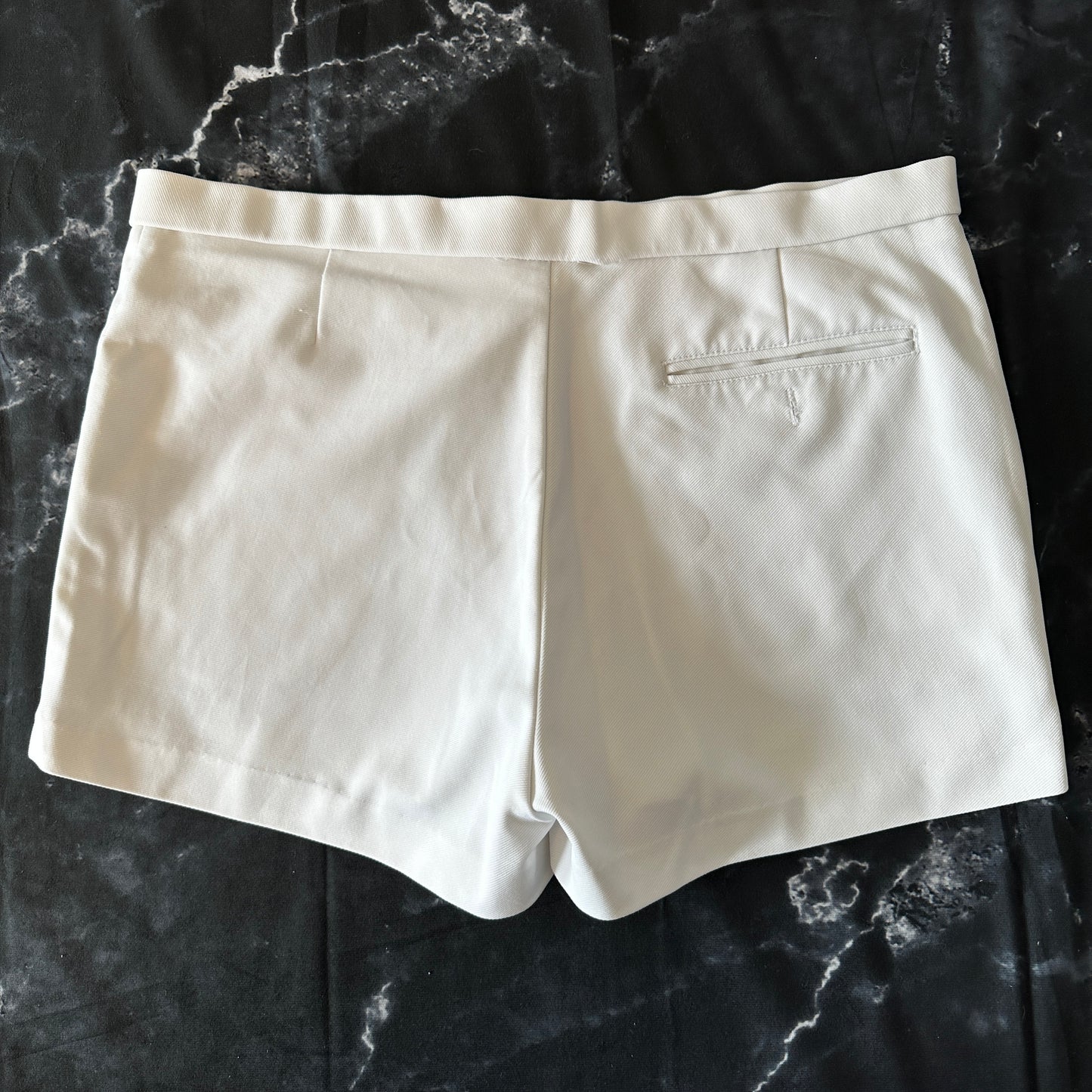 Vintage 80s Tennis Shorts - L