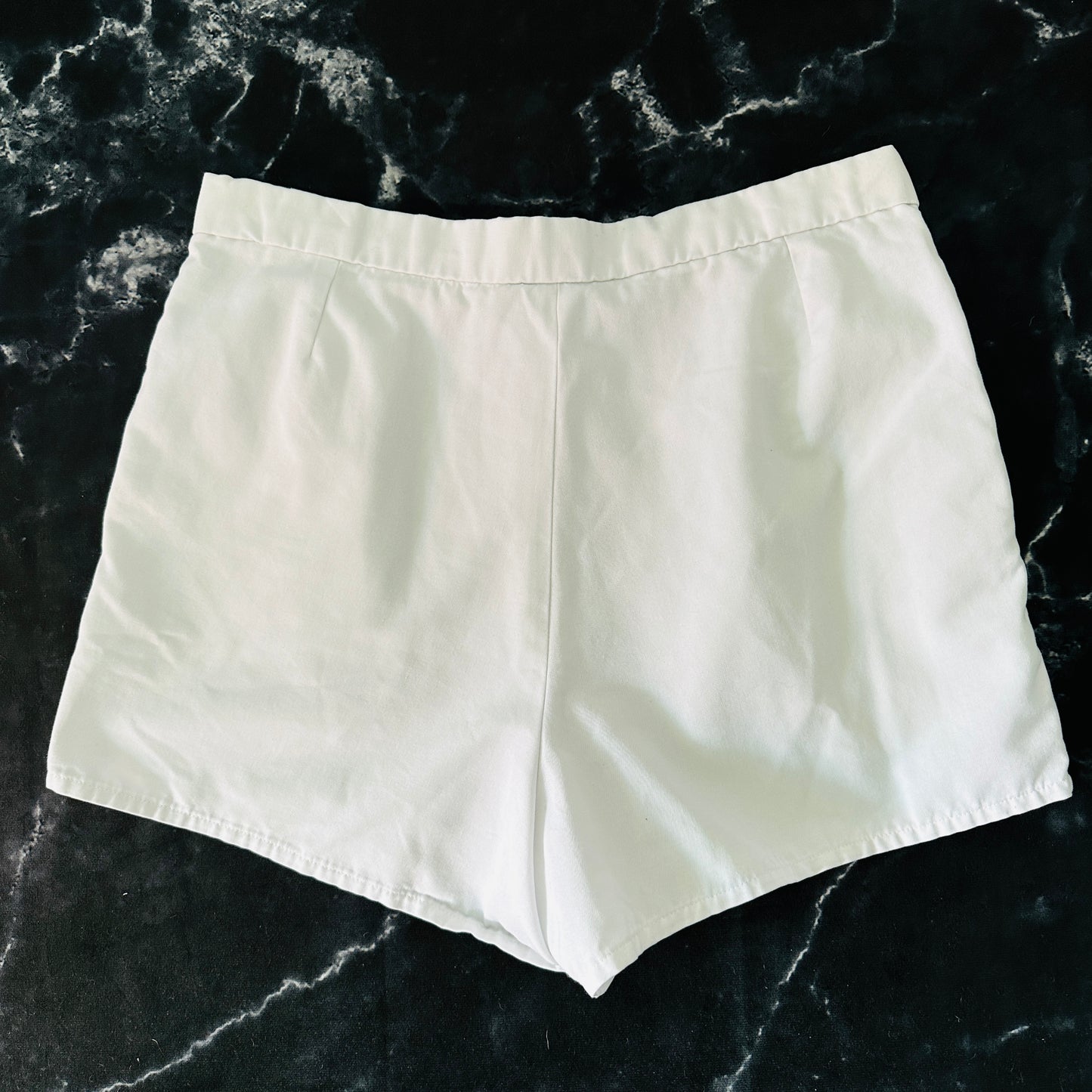 Lacoste Vintage 80s Tennis Shorts - White - 48 / S - Made in France
