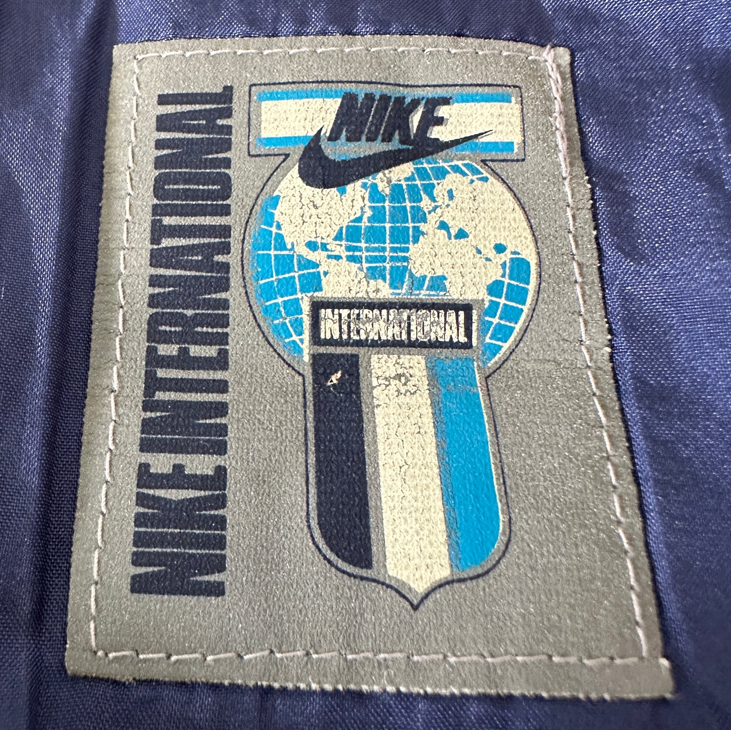 Nike Vintage 1991 International Track Top - L