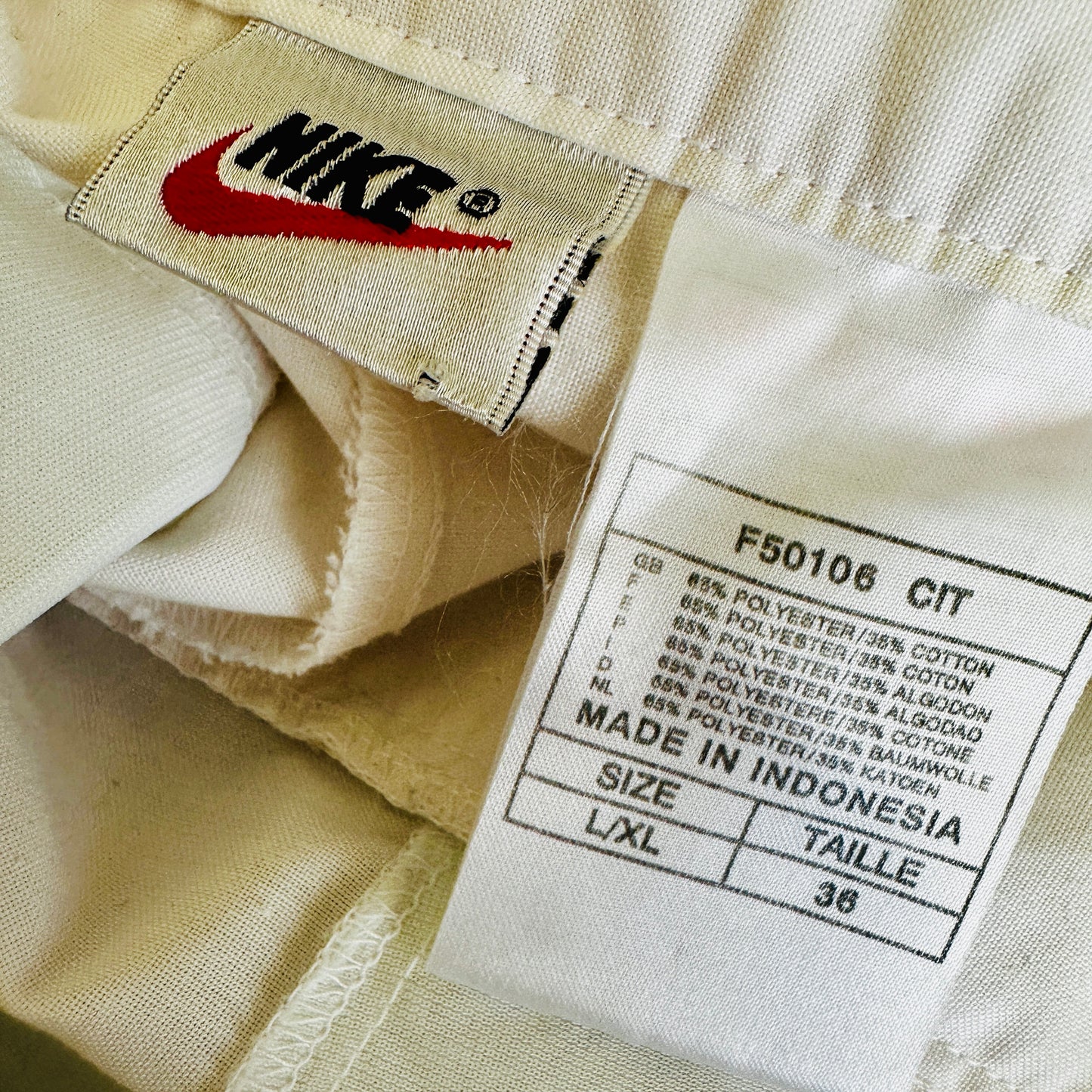 Nike 90s Vintage White Tennis Shorts - L