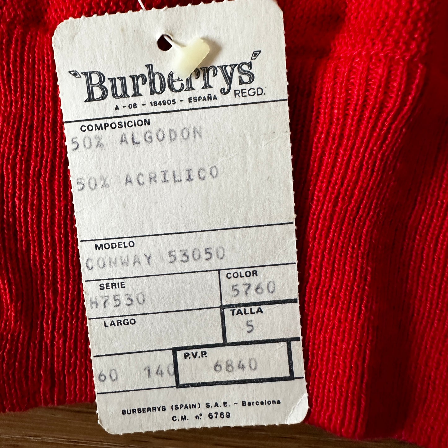 Burberrys Vintage 80s Cardigan Red - Deadstock - 5 / M - Made in Spain
