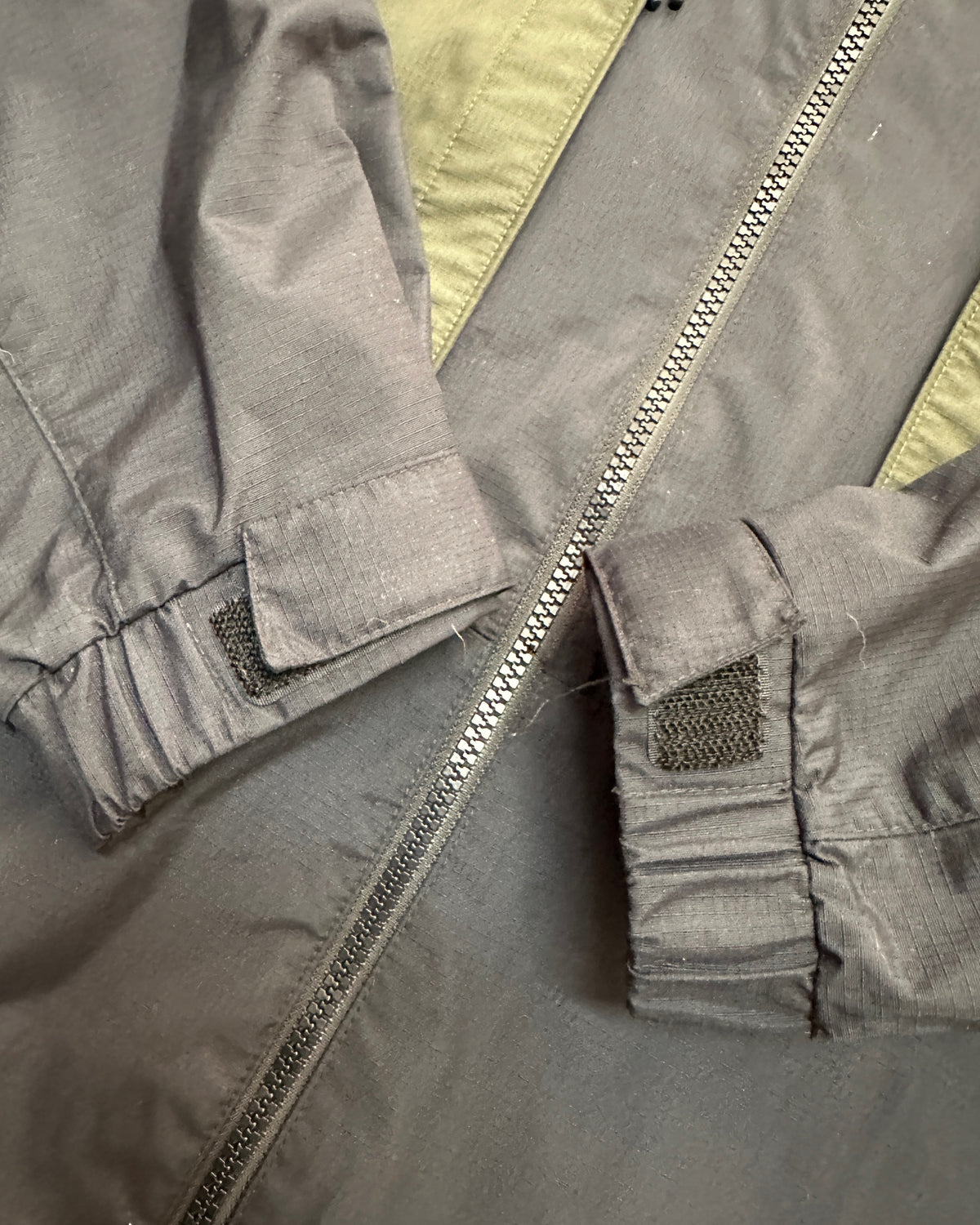 Nike ACG 2018 Windproof Colorblock Outdoor Jacket - L