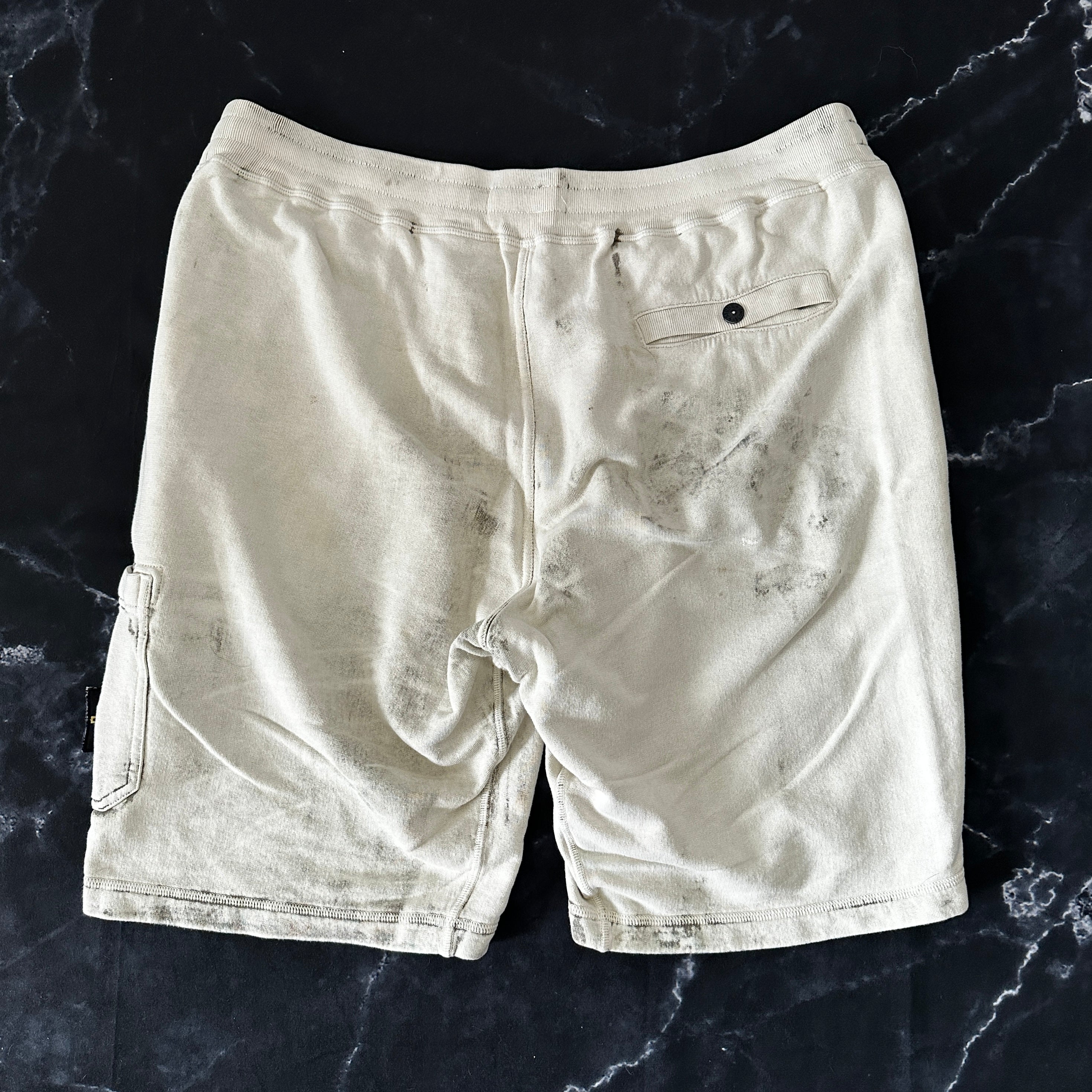 Stone island clearance linen shorts