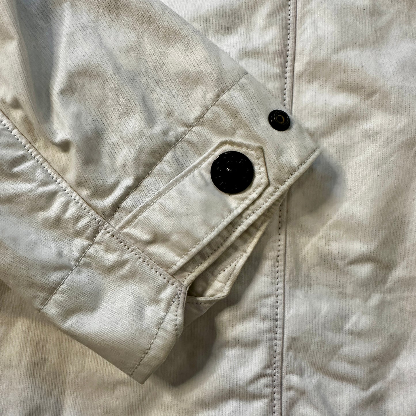 Stone Island 2009 Multi Pocket Tyvek Mesh Special Process Jacket - L